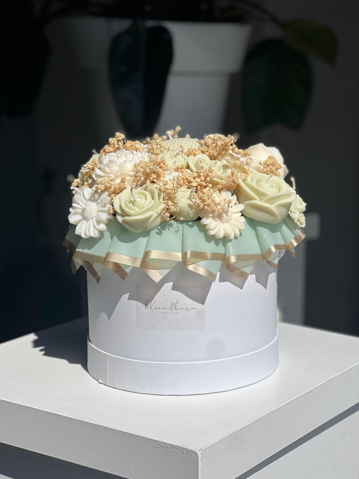 The Signature Bouquet - White Box